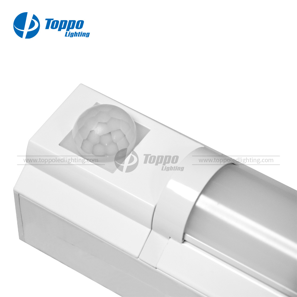 SAA ETL απαριθμούνται 1-10V dimming οδήγησε λεπτές batten T8 SAA ETL listed 1-10V dimming led slim batten T8